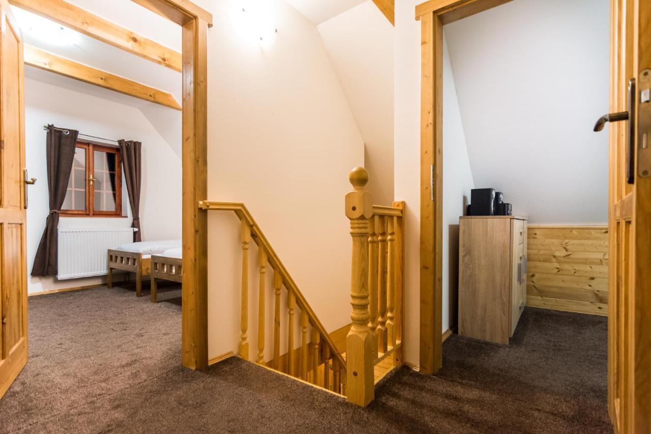 Roubenka Haj Villa Jindrichovice Buitenkant foto